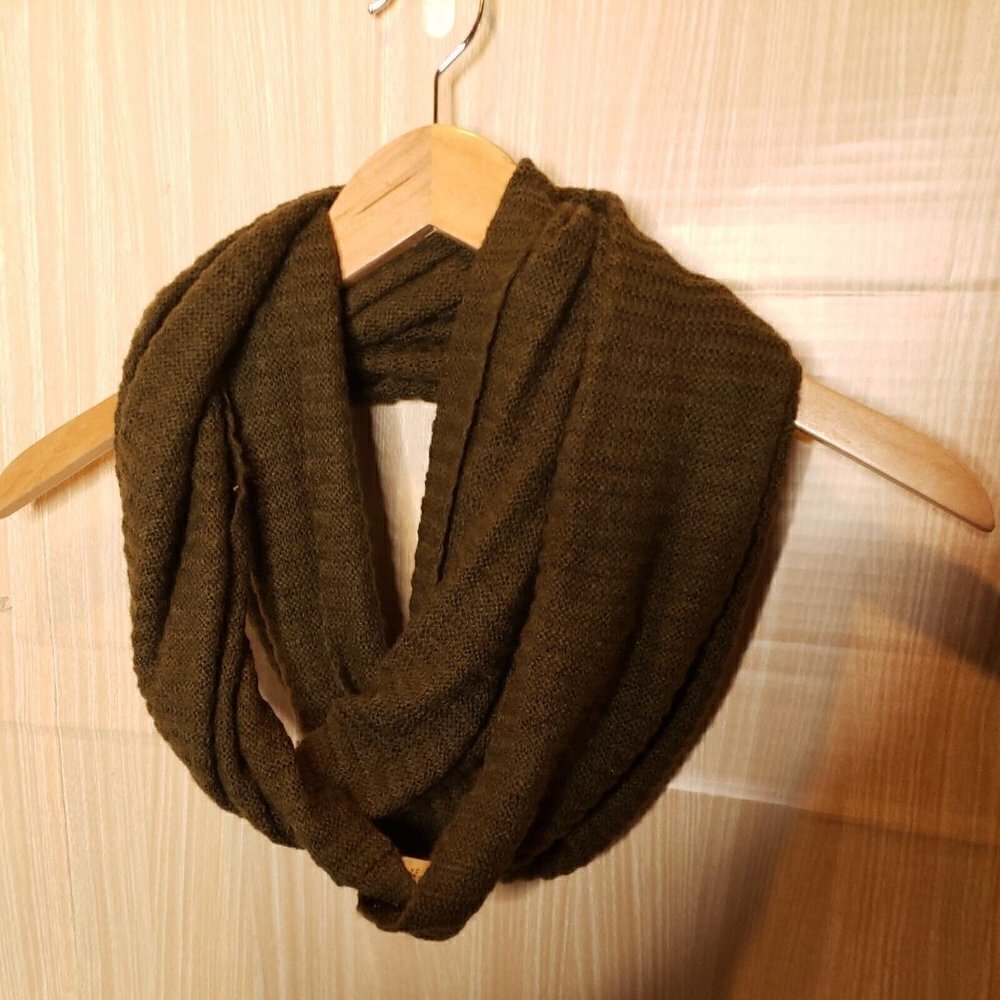 Olive Infinity Knit Scarf - Women Accessories